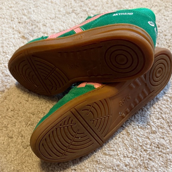 Asics Emerald and Rose Athletic Shoes - Picture 3 of 4